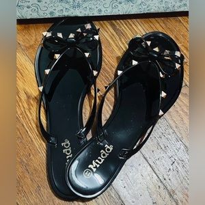 Black Mudd Sandals